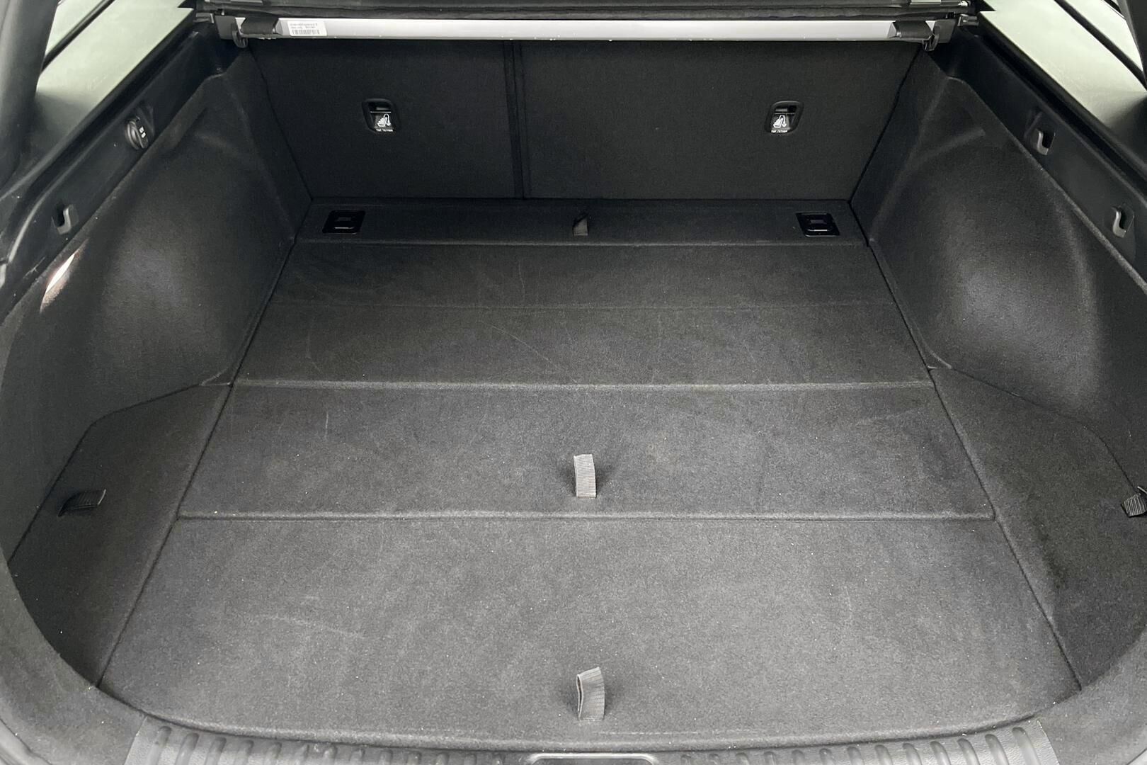 Kia Ceed iso kuva 12