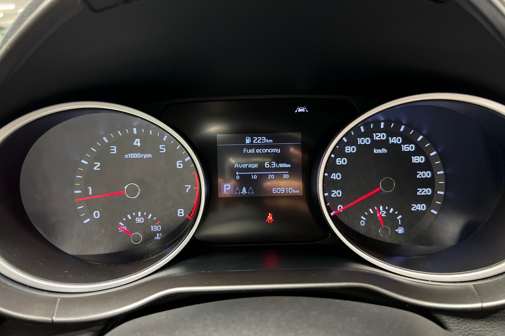 Kia Ceed iso kuva 14