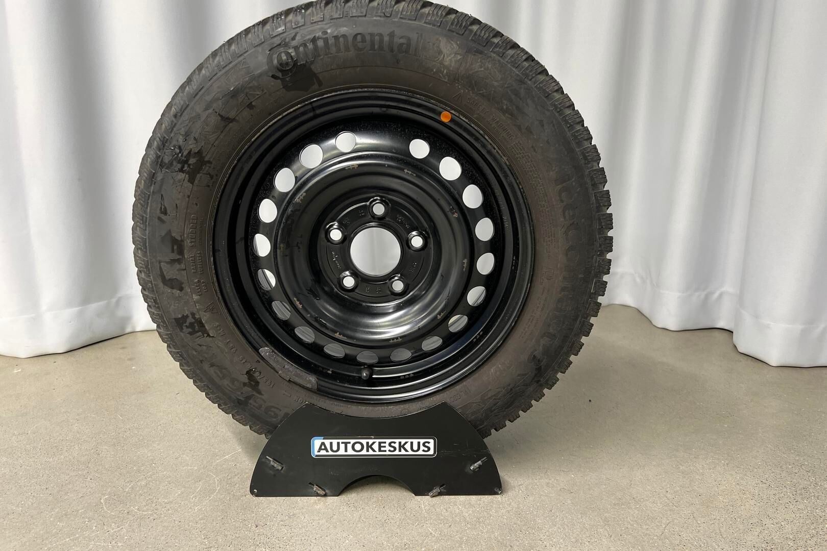 Kia Ceed iso kuva 18