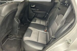Kia Niro plug-in esikatselu 10
