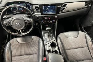 Kia Niro plug-in esikatselu 11