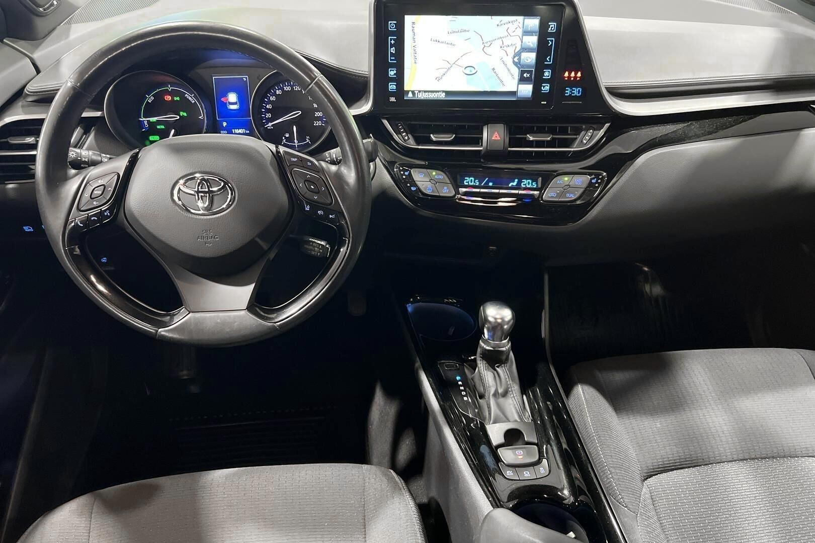 Toyota C-HR iso kuva 11