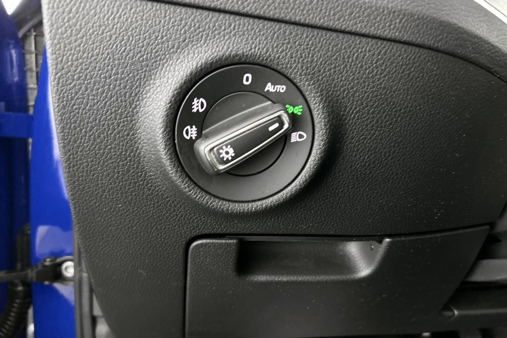 Skoda Superb iso kuva 25
