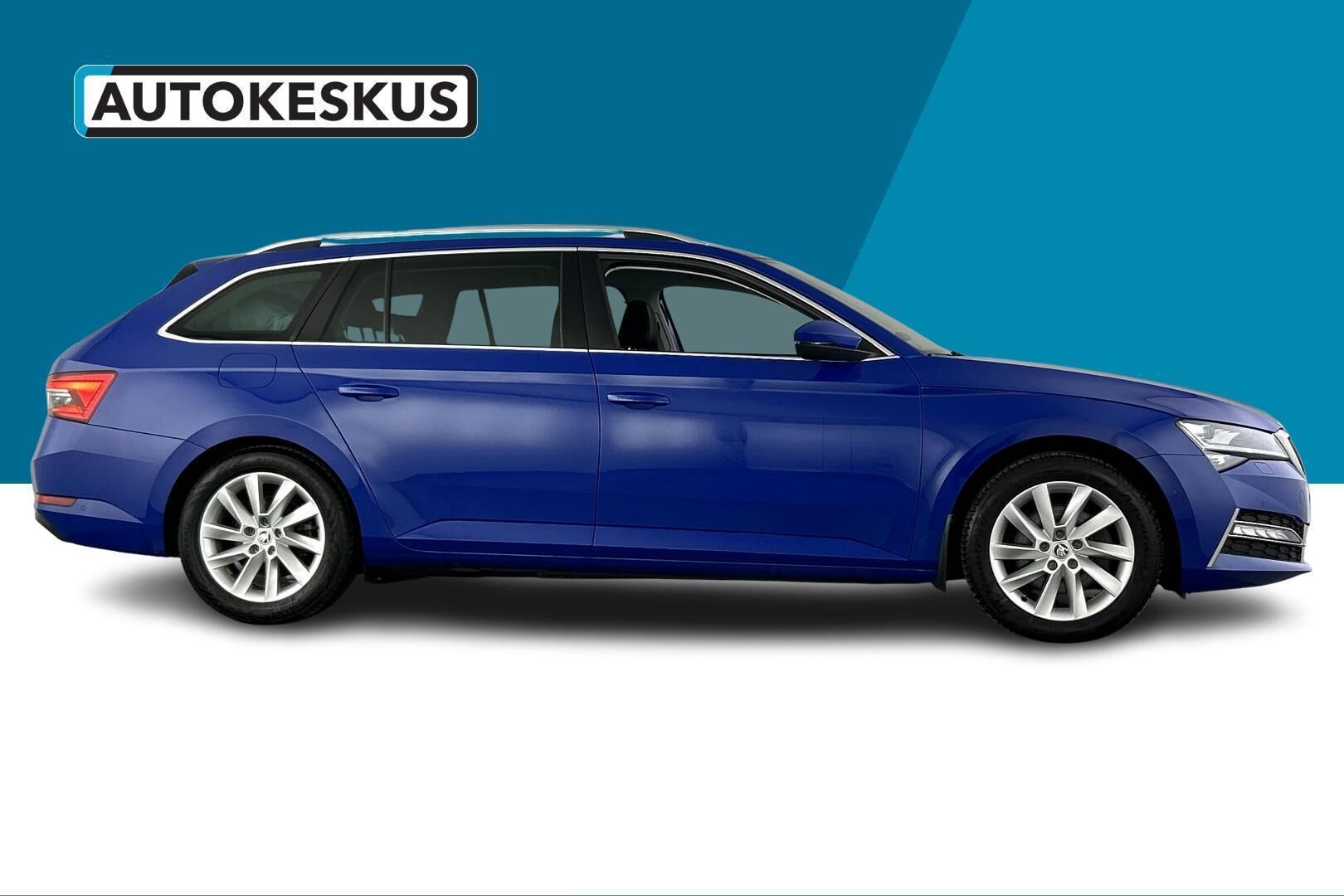 Skoda Superb iso kuva 3