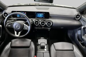 Mercedes-Benz A esikatselu 10