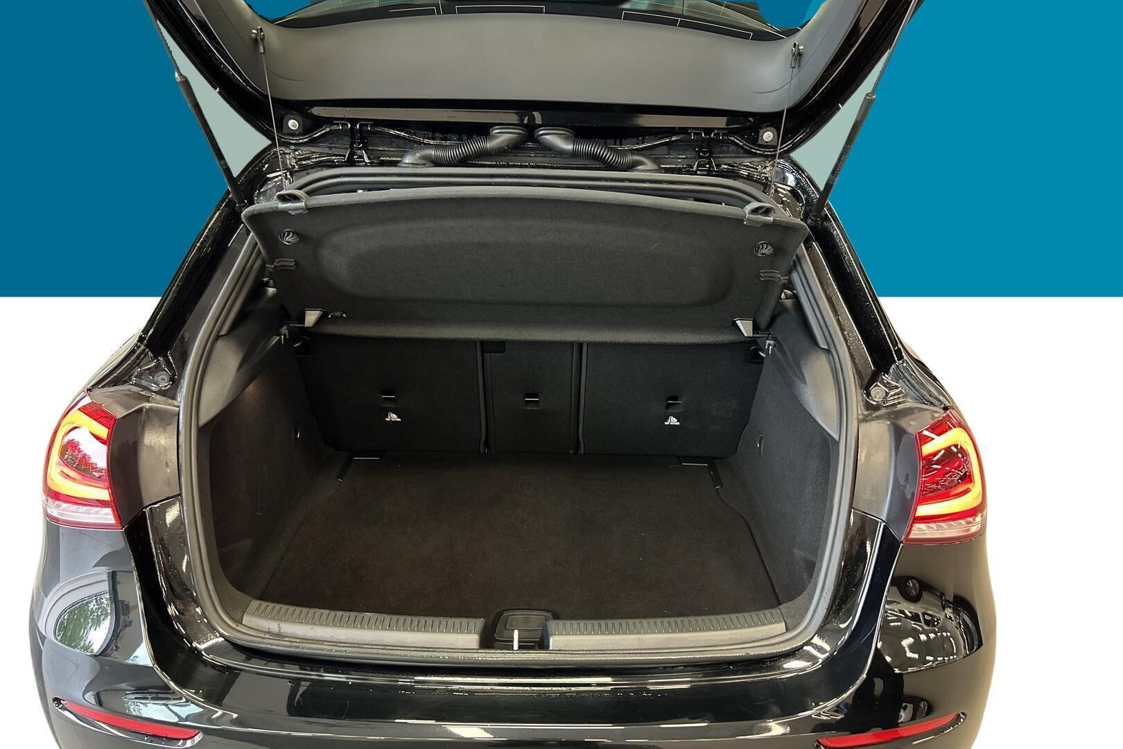 Mercedes-Benz A iso kuva 11
