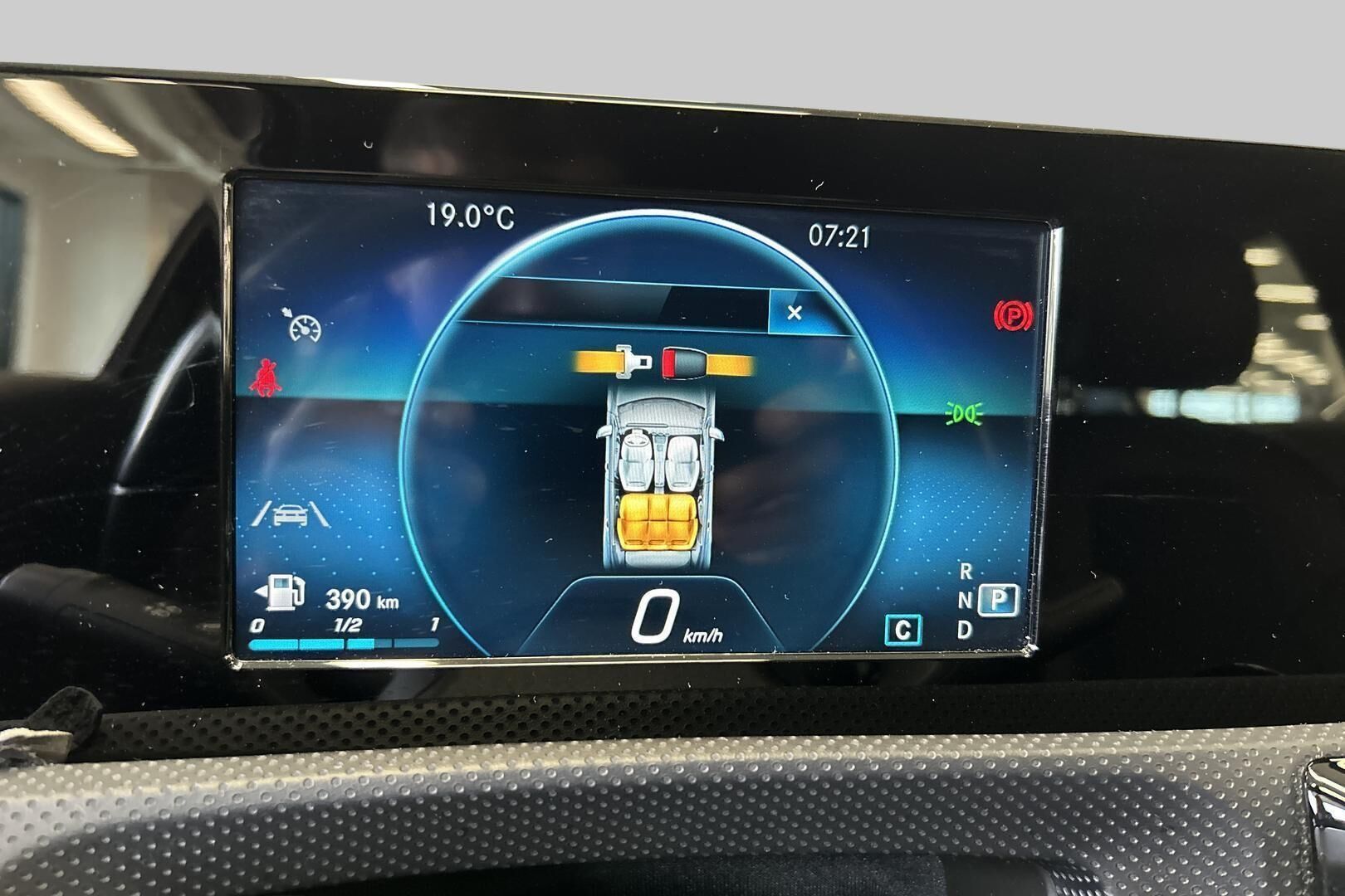 Mercedes-Benz A iso kuva 12