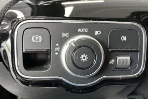 Mercedes-Benz A esikatselu 24