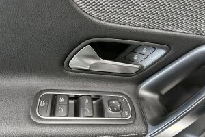 Mercedes-Benz A esikatselu 25