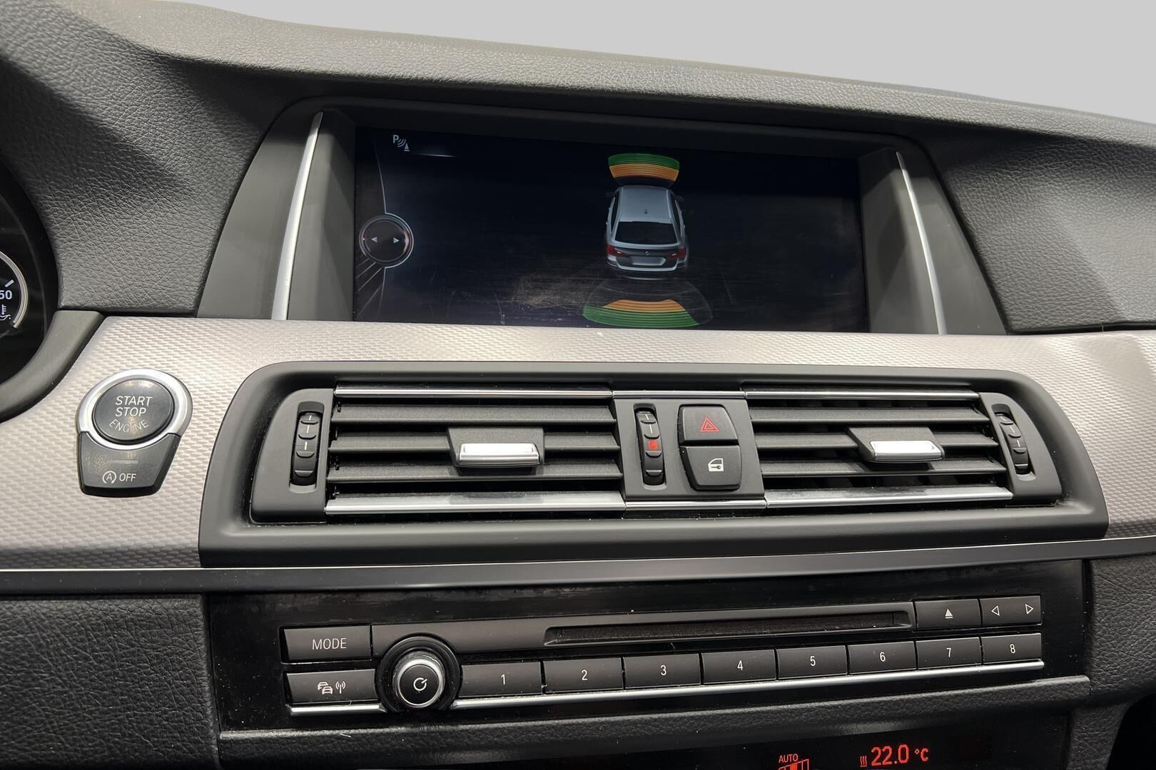 BMW 5-SARJA iso kuva 12