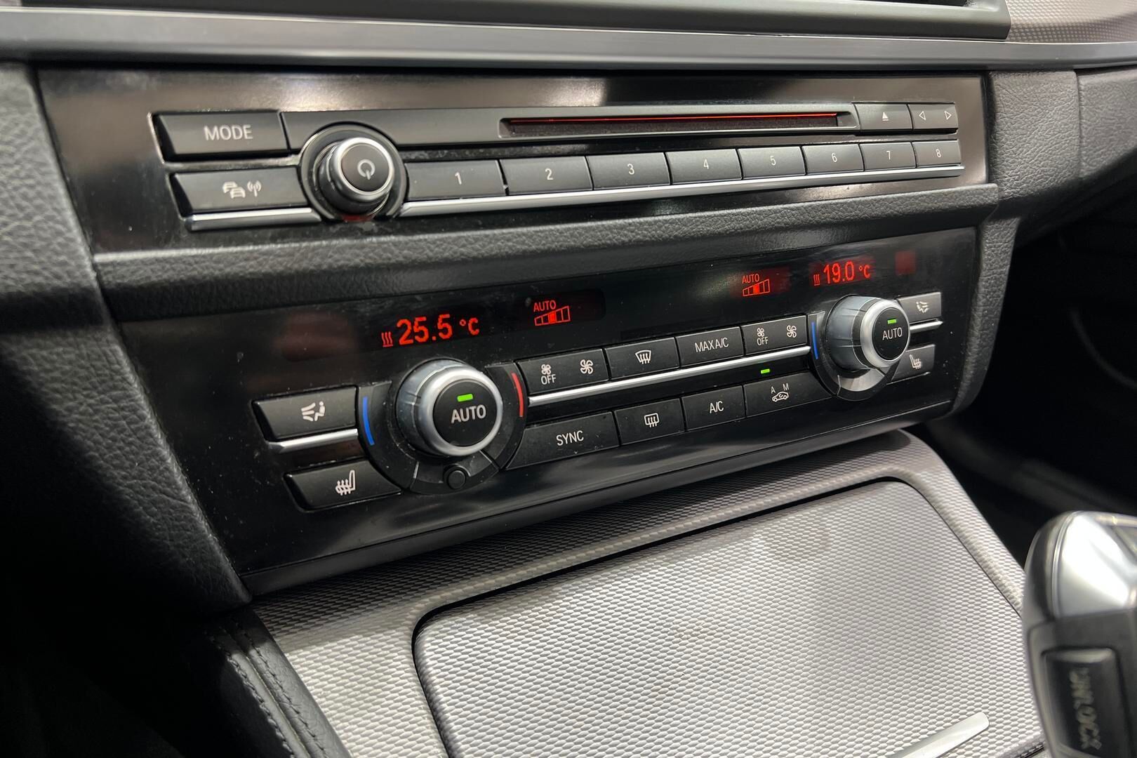 BMW 5-SARJA iso kuva 15