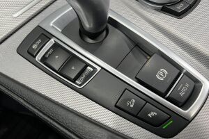 BMW 5-SARJA esikatselu 17