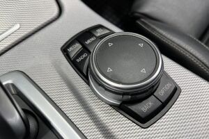 BMW 5-SARJA esikatselu 18