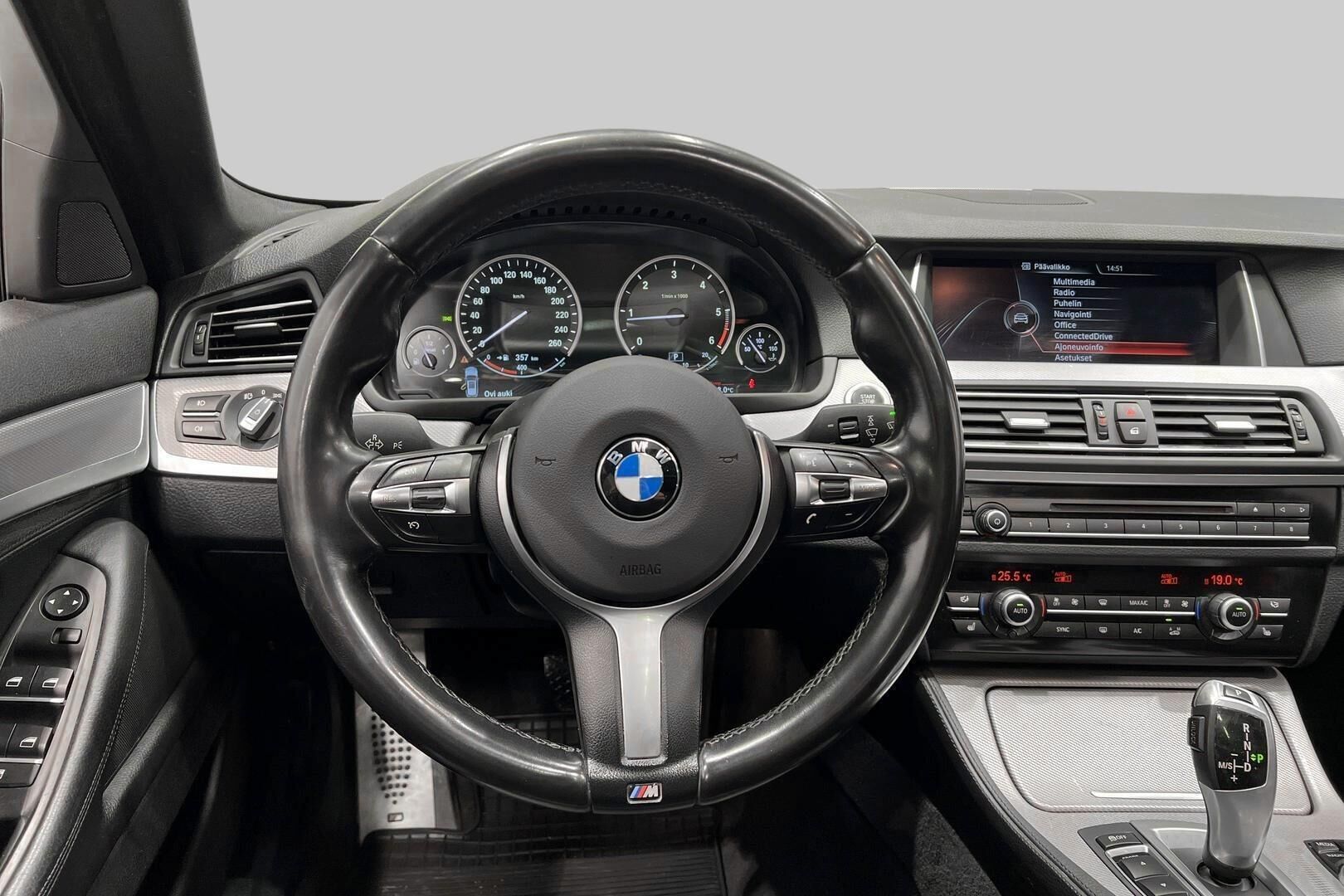 BMW 5-SARJA iso kuva 25