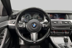BMW 5-SARJA esikatselu 25