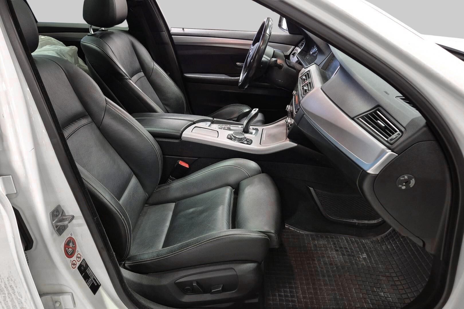 BMW 5-SARJA iso kuva 4