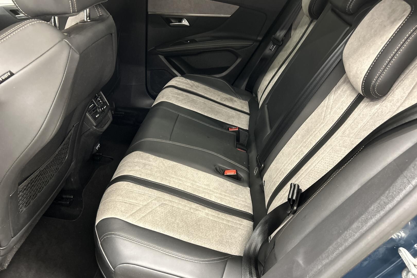 Peugeot 3008 iso kuva 8