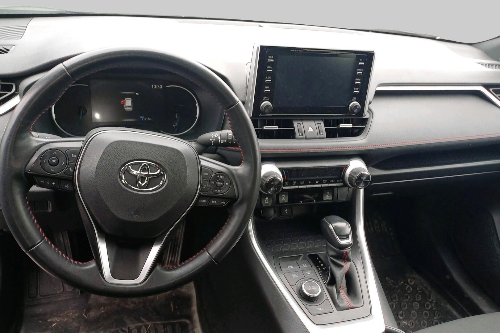 Toyota RAV4 Plug-in iso kuva 2