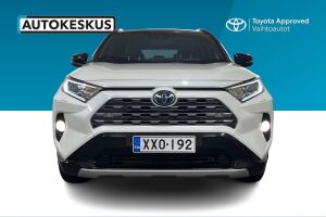 Toyota RAV4 esikatselu 1