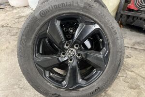 Toyota RAV4 esikatselu 13