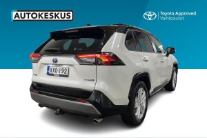 Toyota RAV4 esikatselu 4