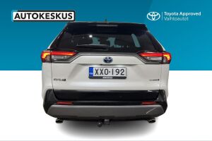 Toyota RAV4 esikatselu 5