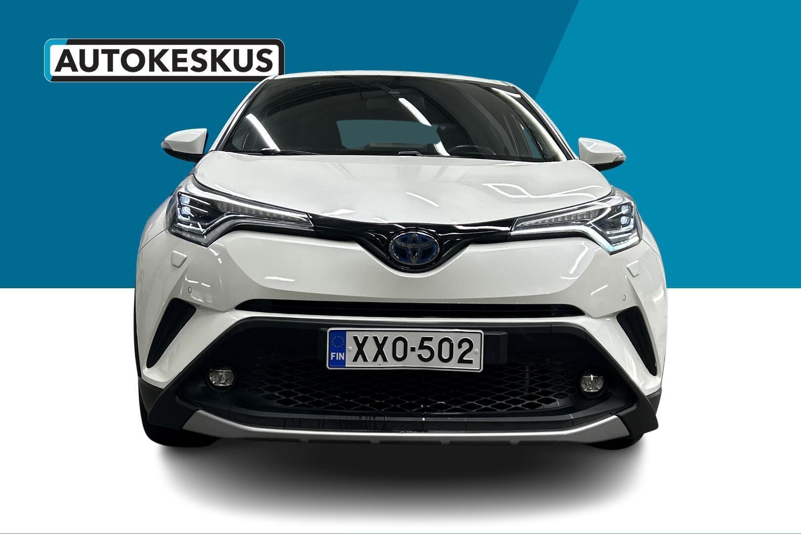 Toyota C-HR iso kuva 2
