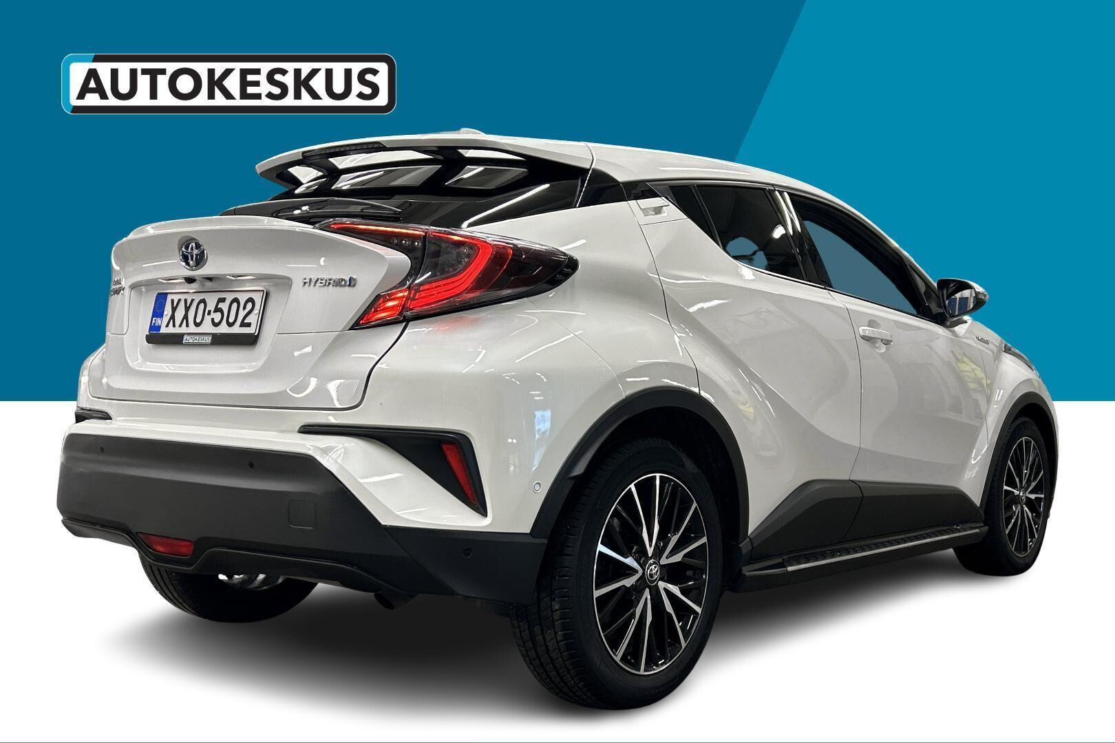 Toyota C-HR iso kuva 5