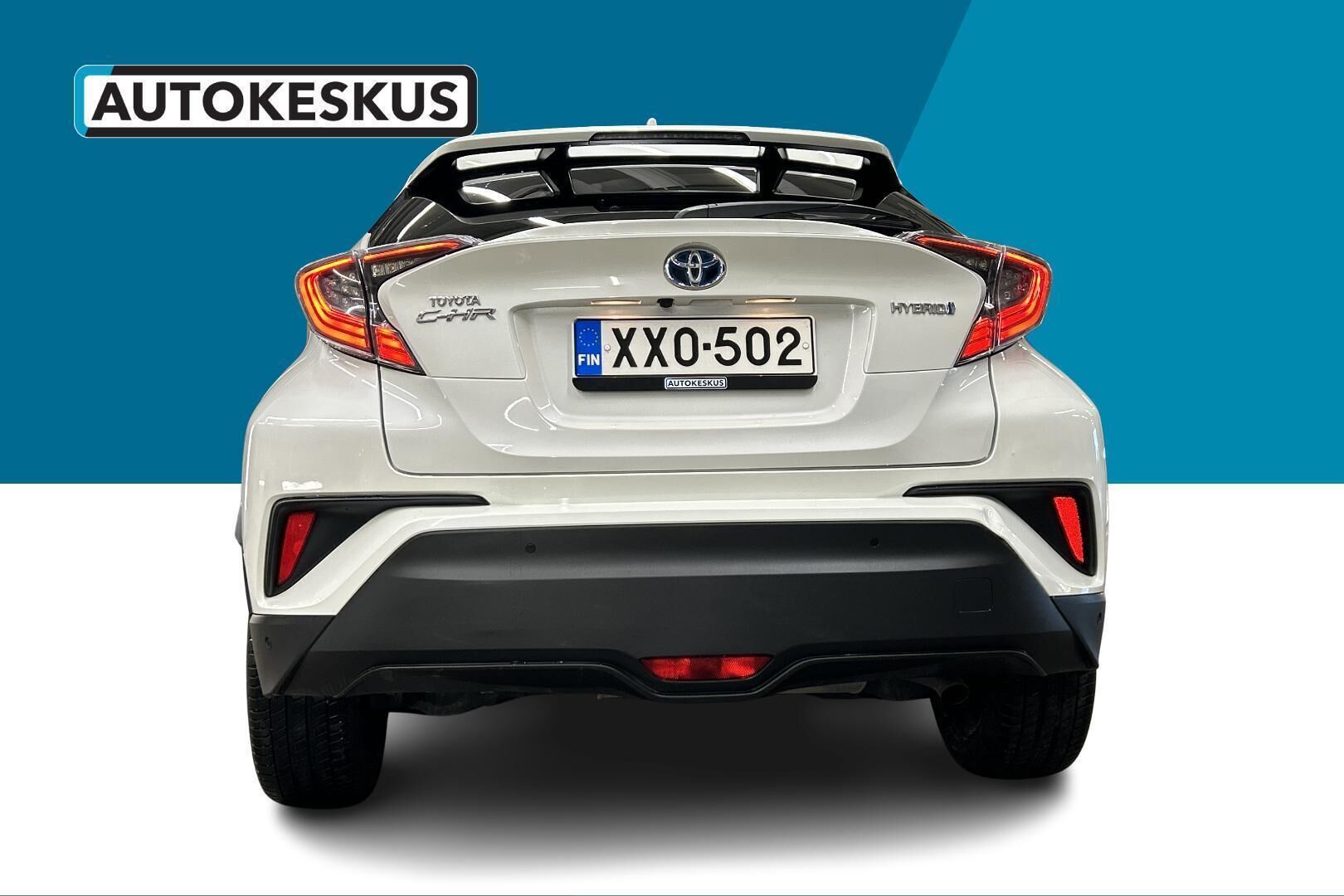 Toyota C-HR iso kuva 6