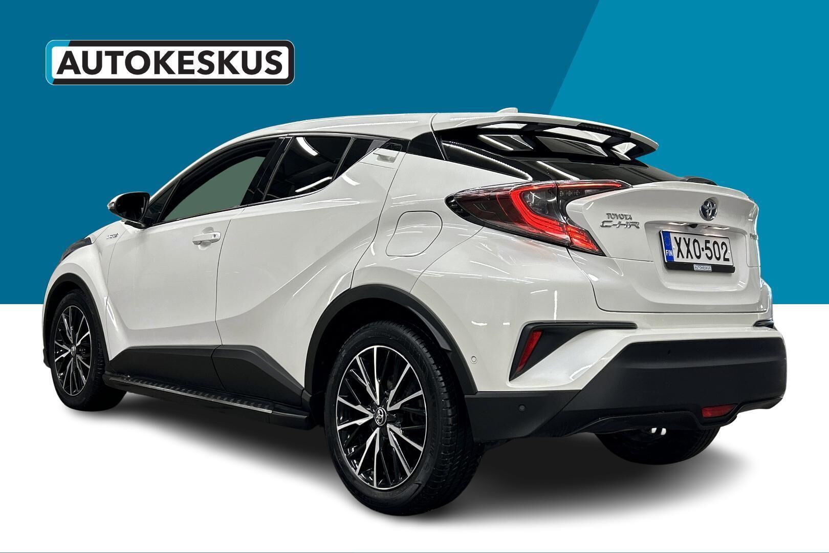 Toyota C-HR iso kuva 7