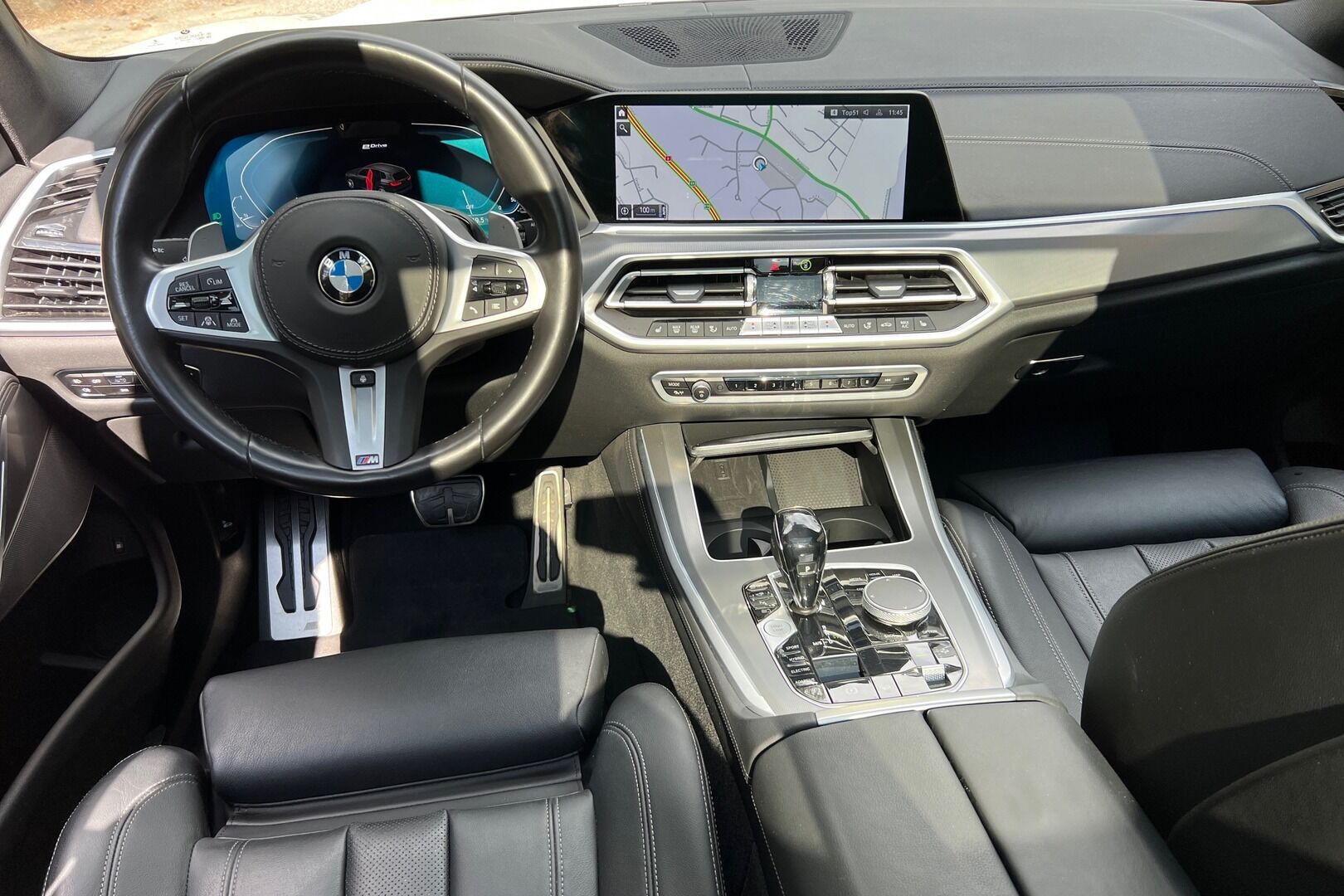 BMW X5 iso kuva 7