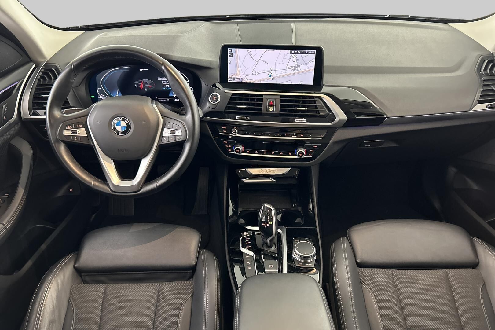 BMW X3 iso kuva 11