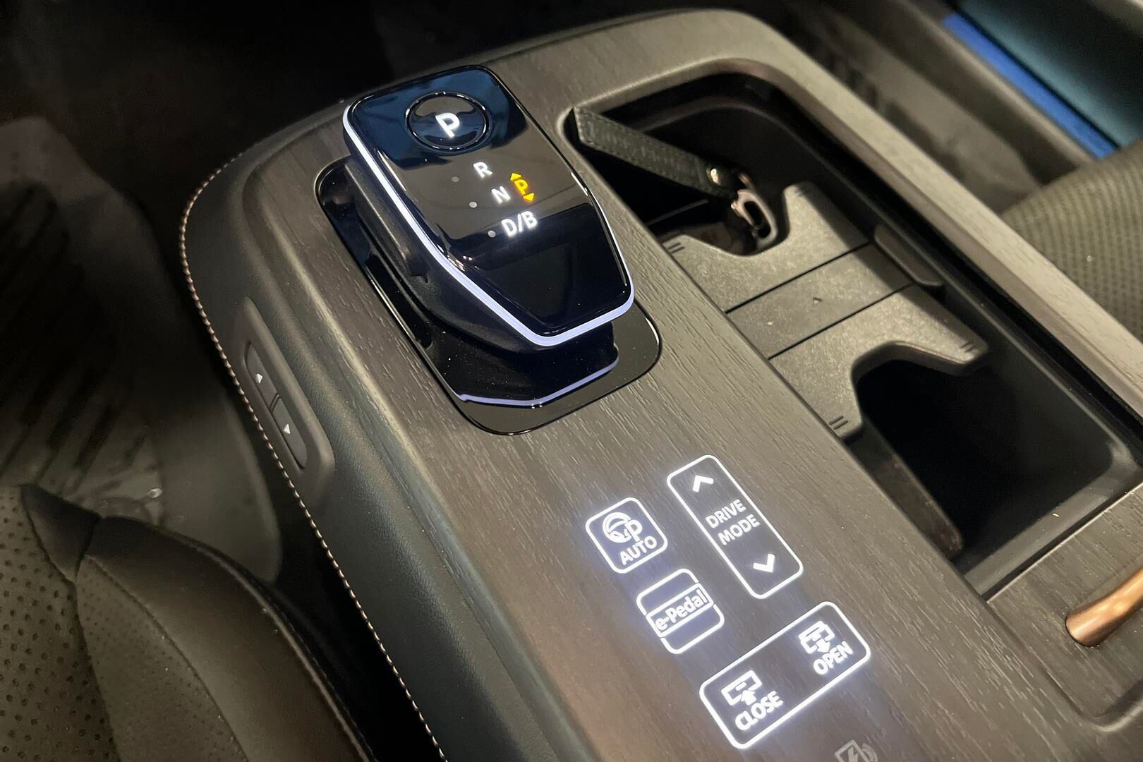 Nissan Ariya iso kuva 22