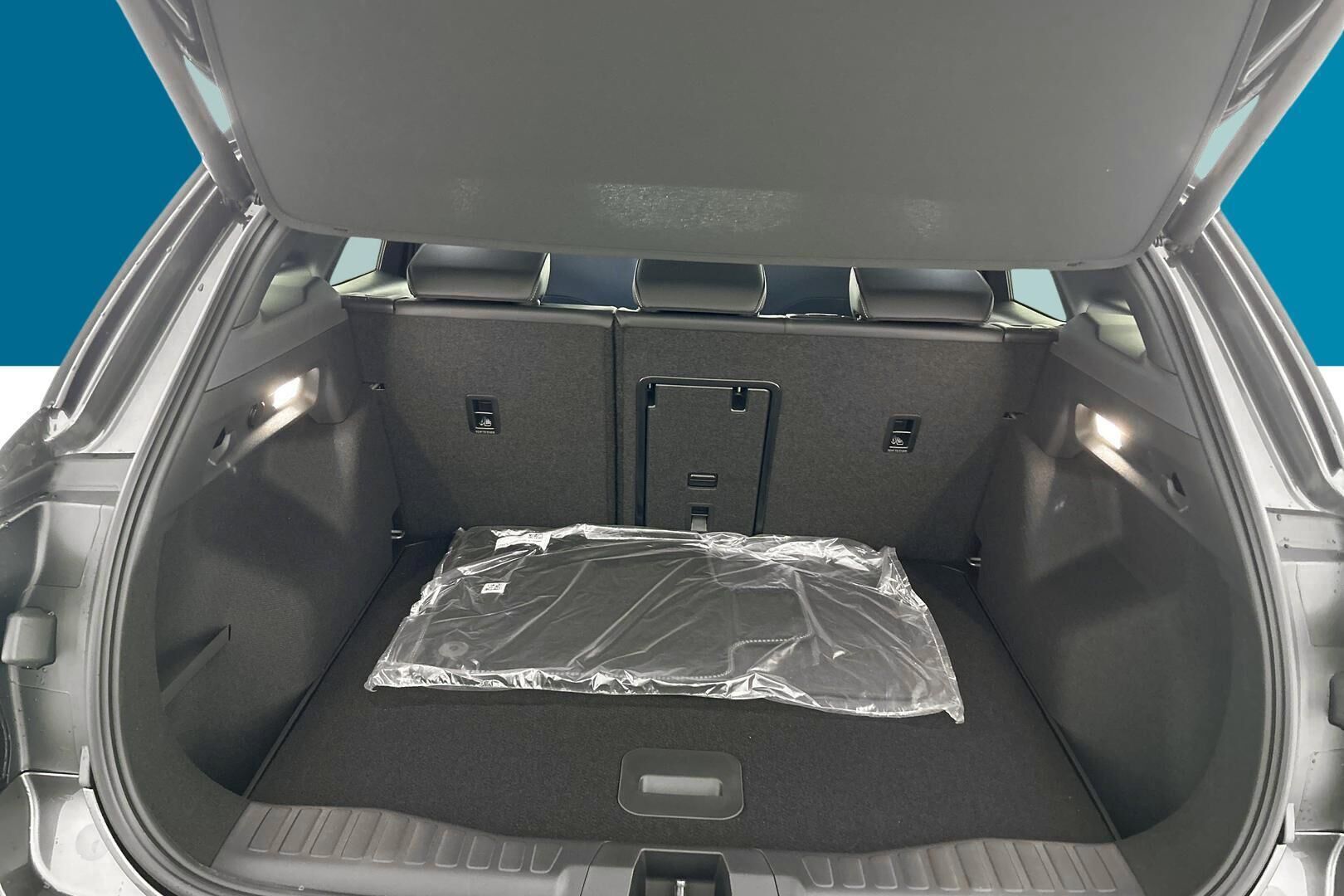 Ford Explorer iso kuva 29