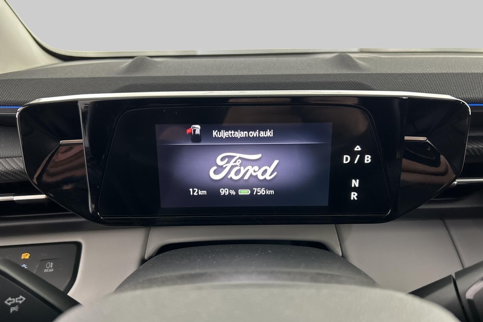Ford Explorer iso kuva 12