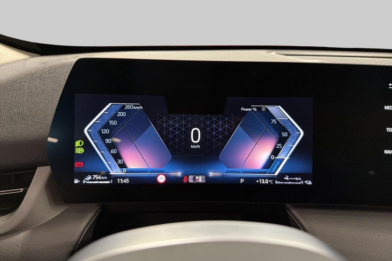 BMW X1 iso kuva 10
