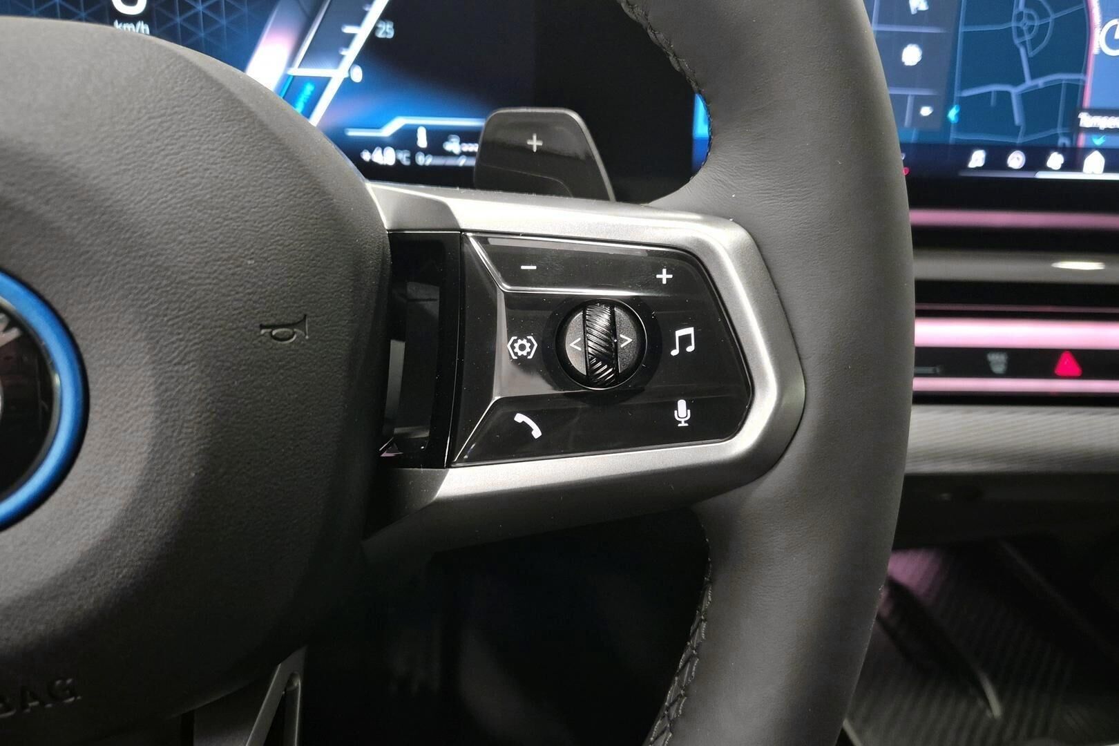 BMW 5-sarja iso kuva 17