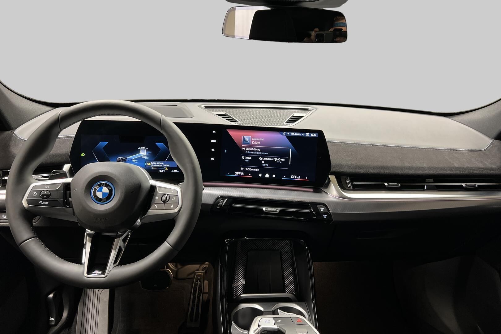 BMW iX2 iso kuva 10