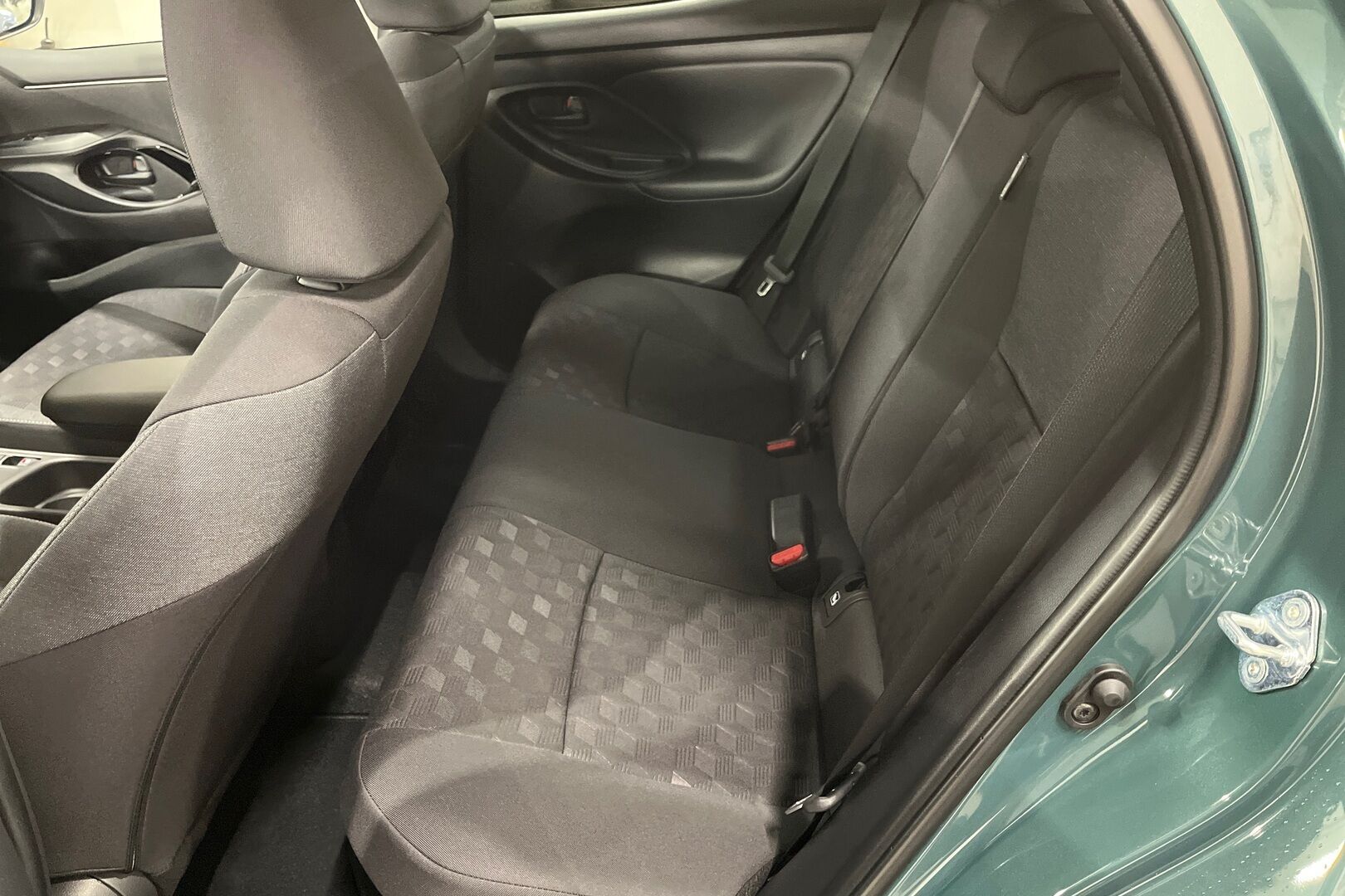 Toyota Yaris iso kuva 8