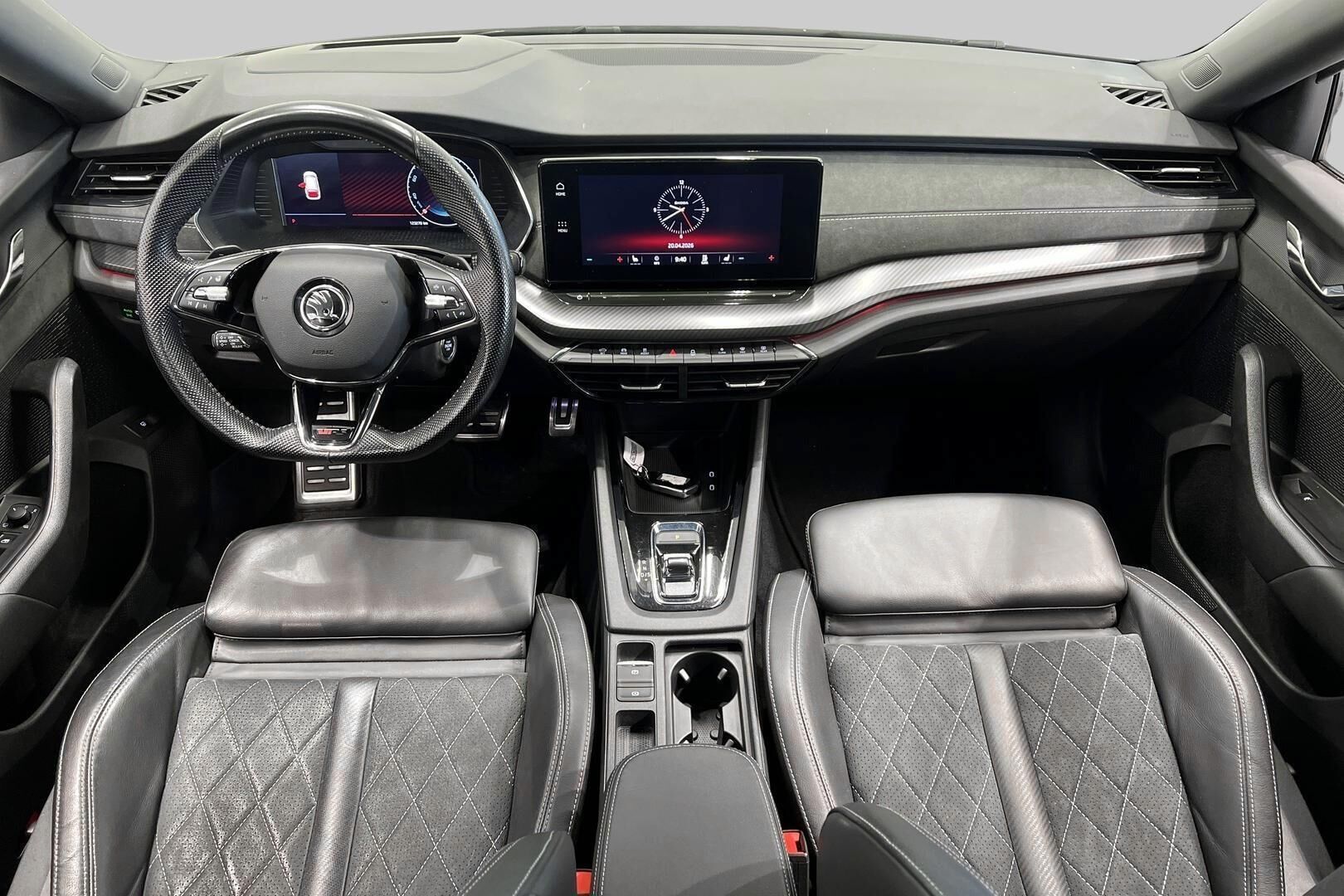 SKODA OCTAVIA iso kuva 10