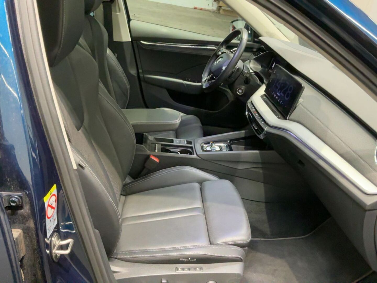 SKODA OCTAVIA iso kuva 3
