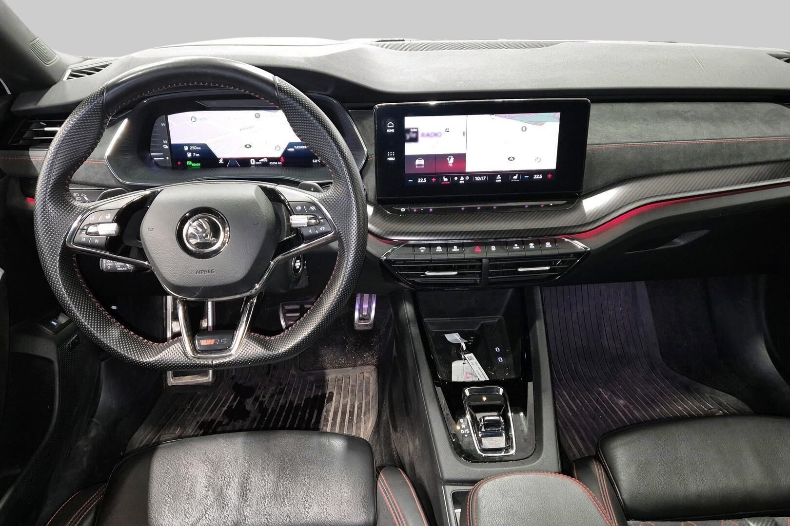 SKODA OCTAVIA iso kuva 1