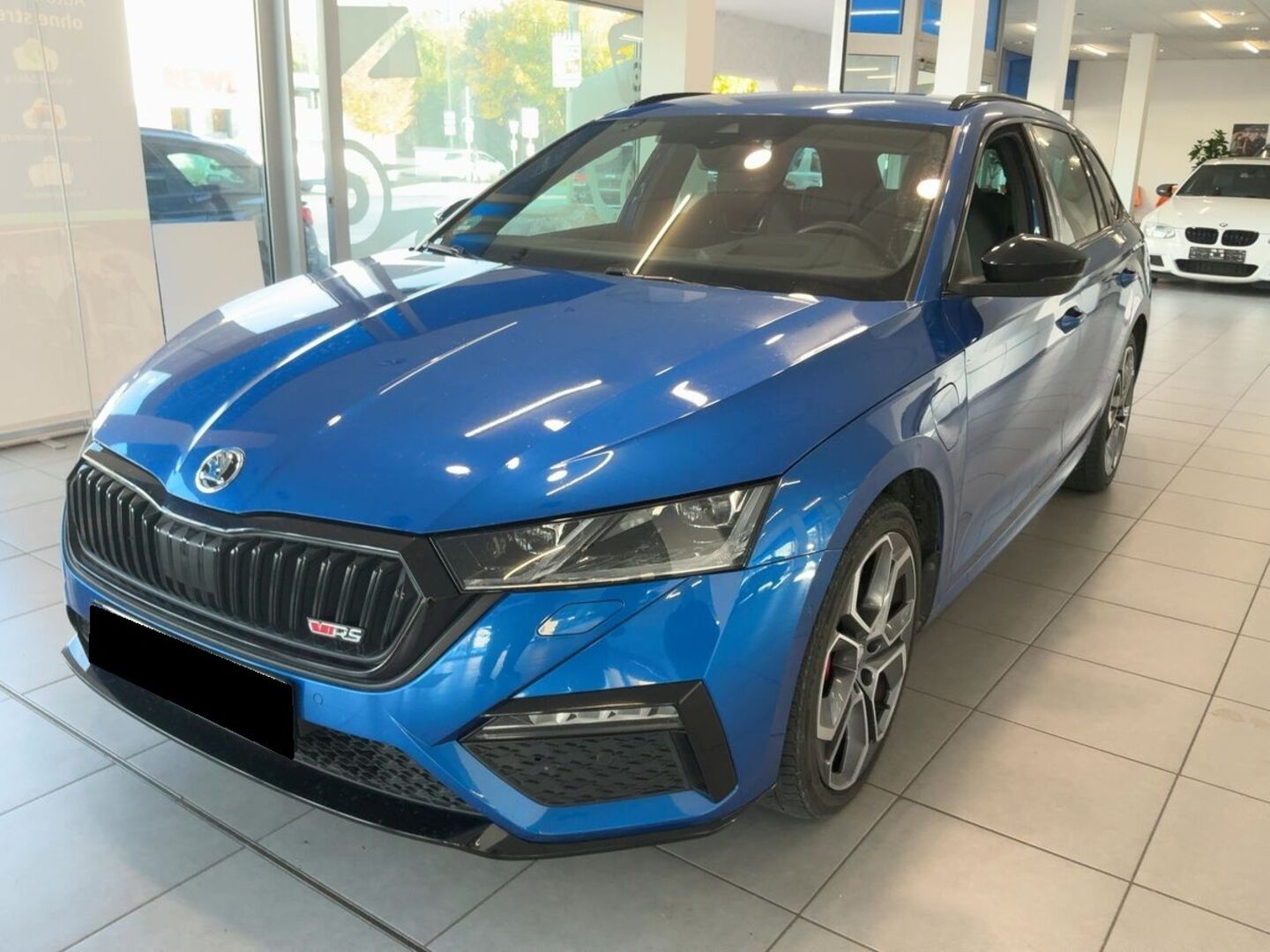 SKODA OCTAVIA iso kuva 0