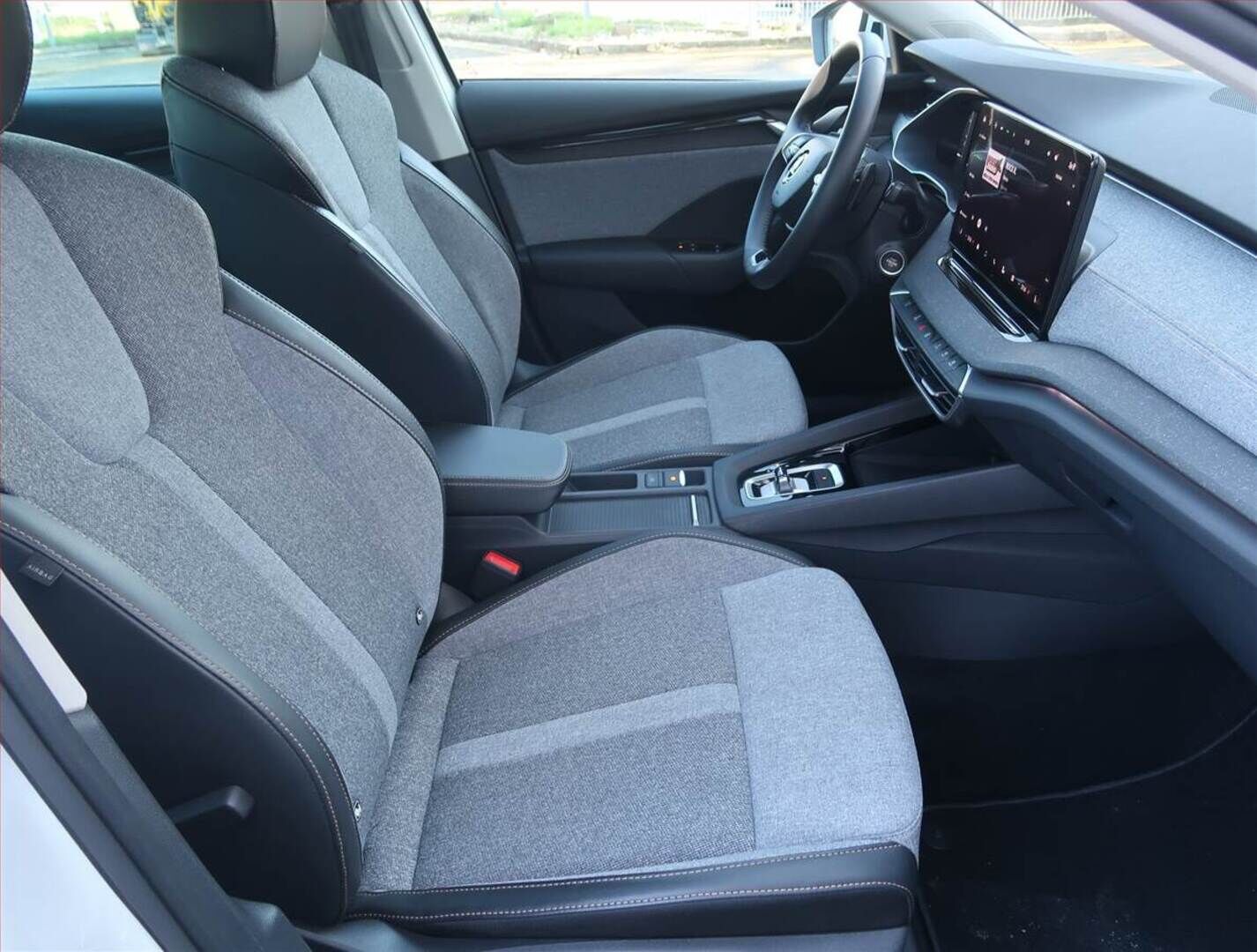 SKODA OCTAVIA iso kuva 1