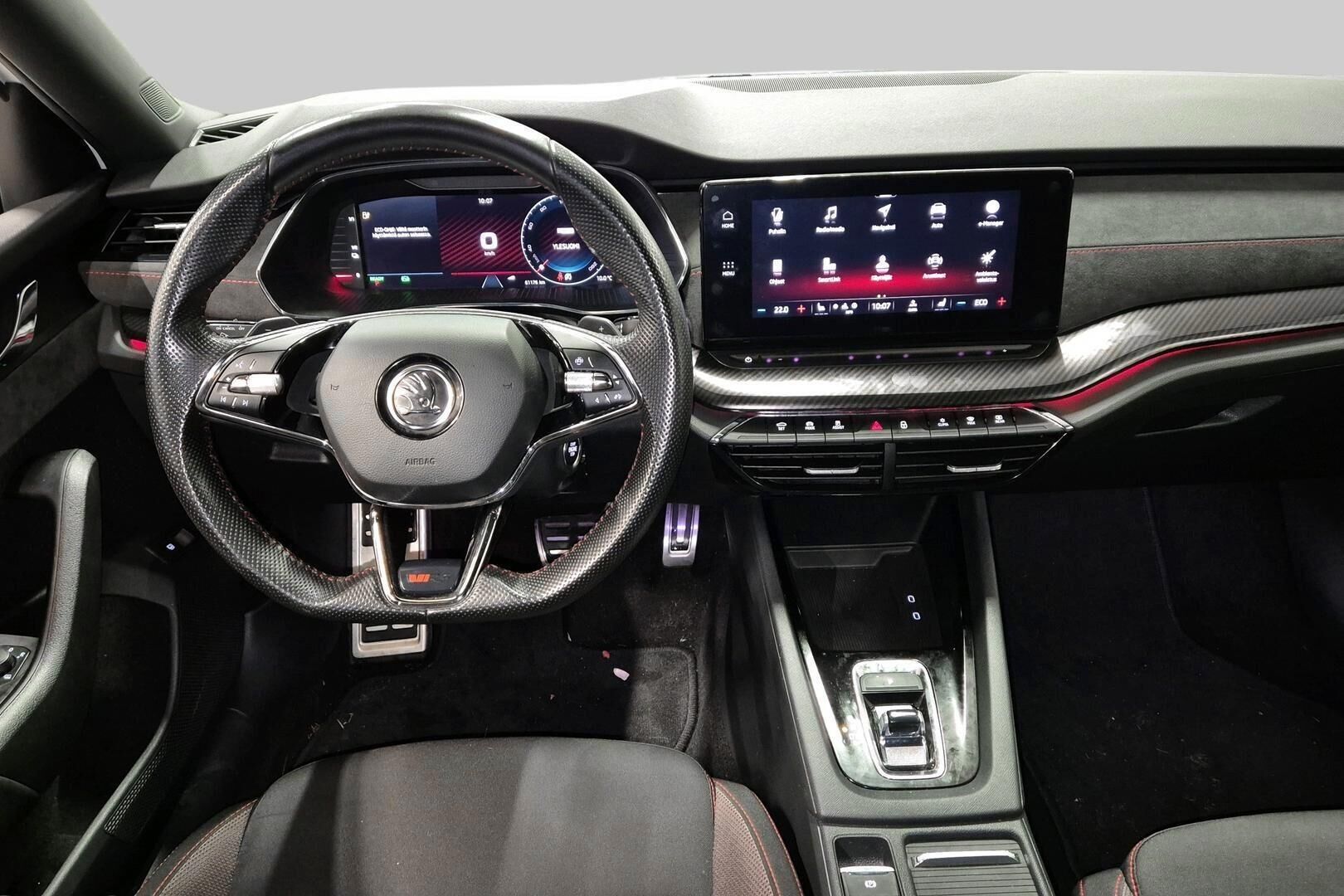 SKODA OCTAVIA iso kuva 1