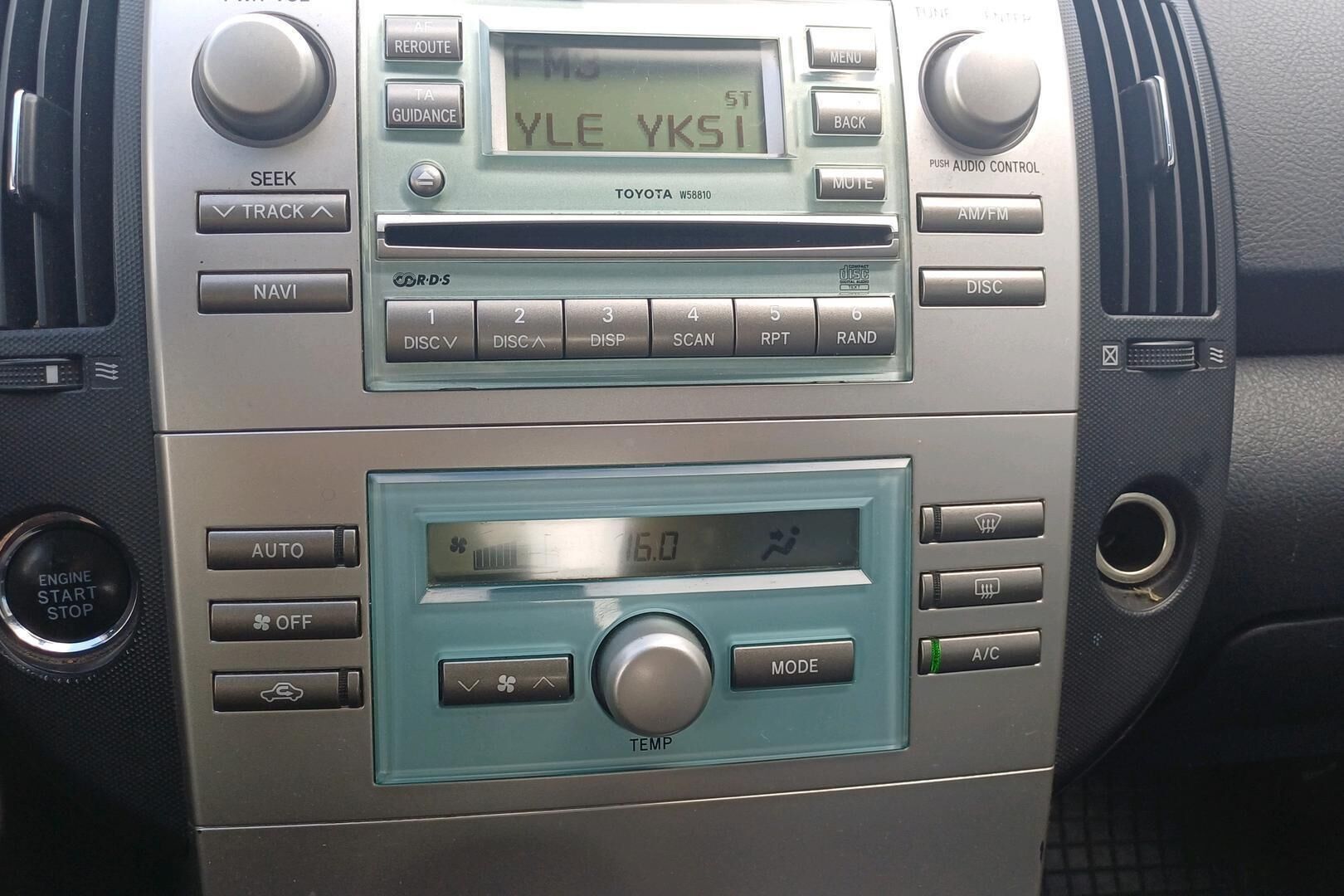 Toyota Corolla Verso iso kuva 21