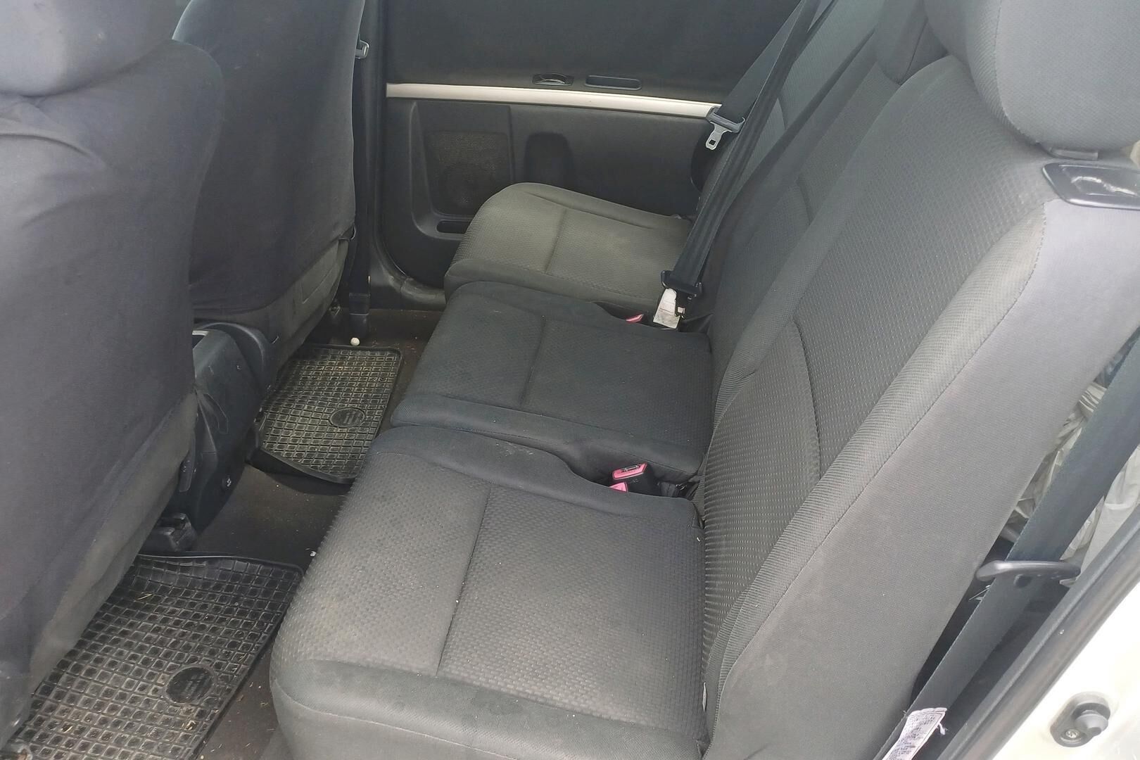 Toyota Corolla Verso iso kuva 9