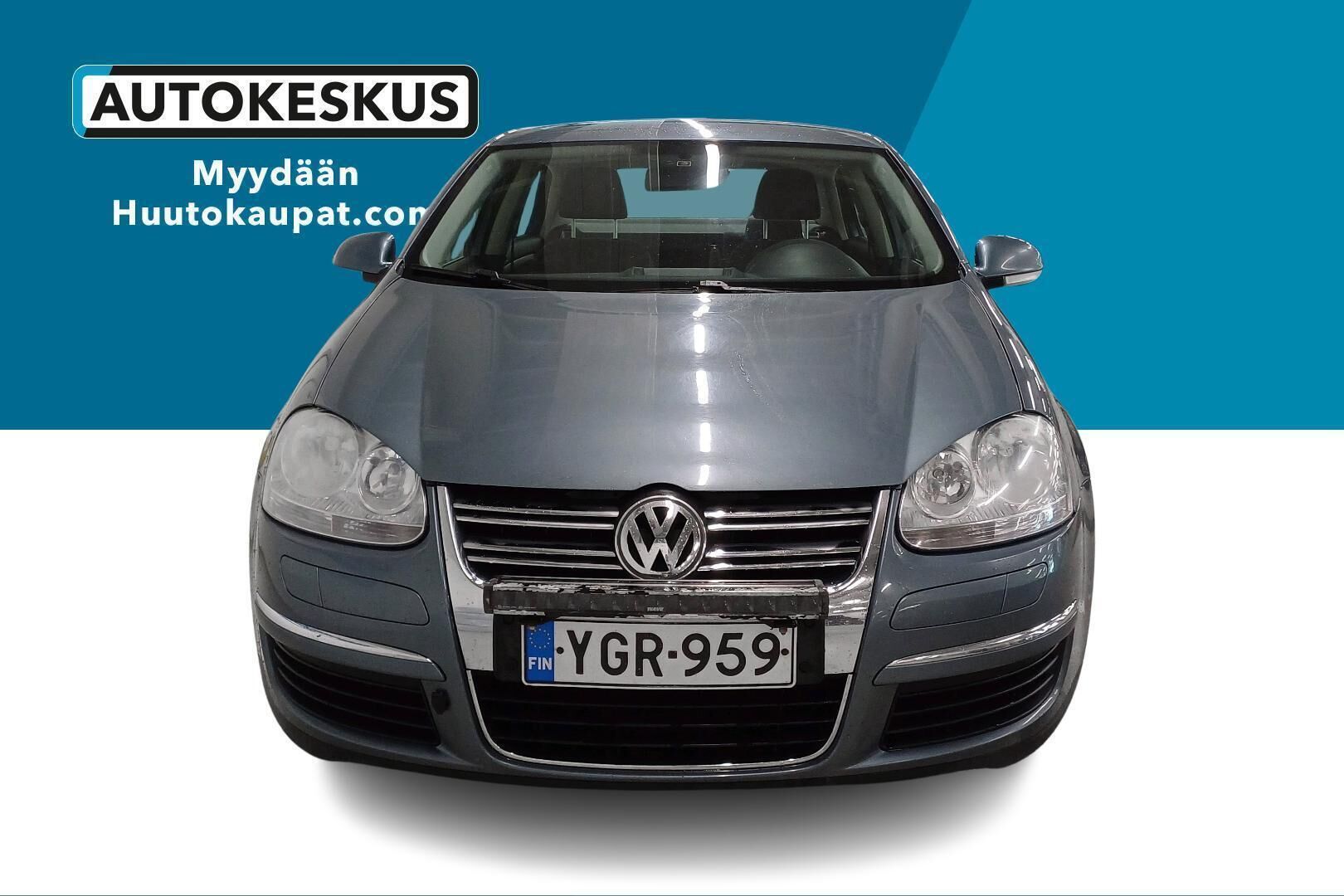 Volkswagen Jetta iso kuva 1