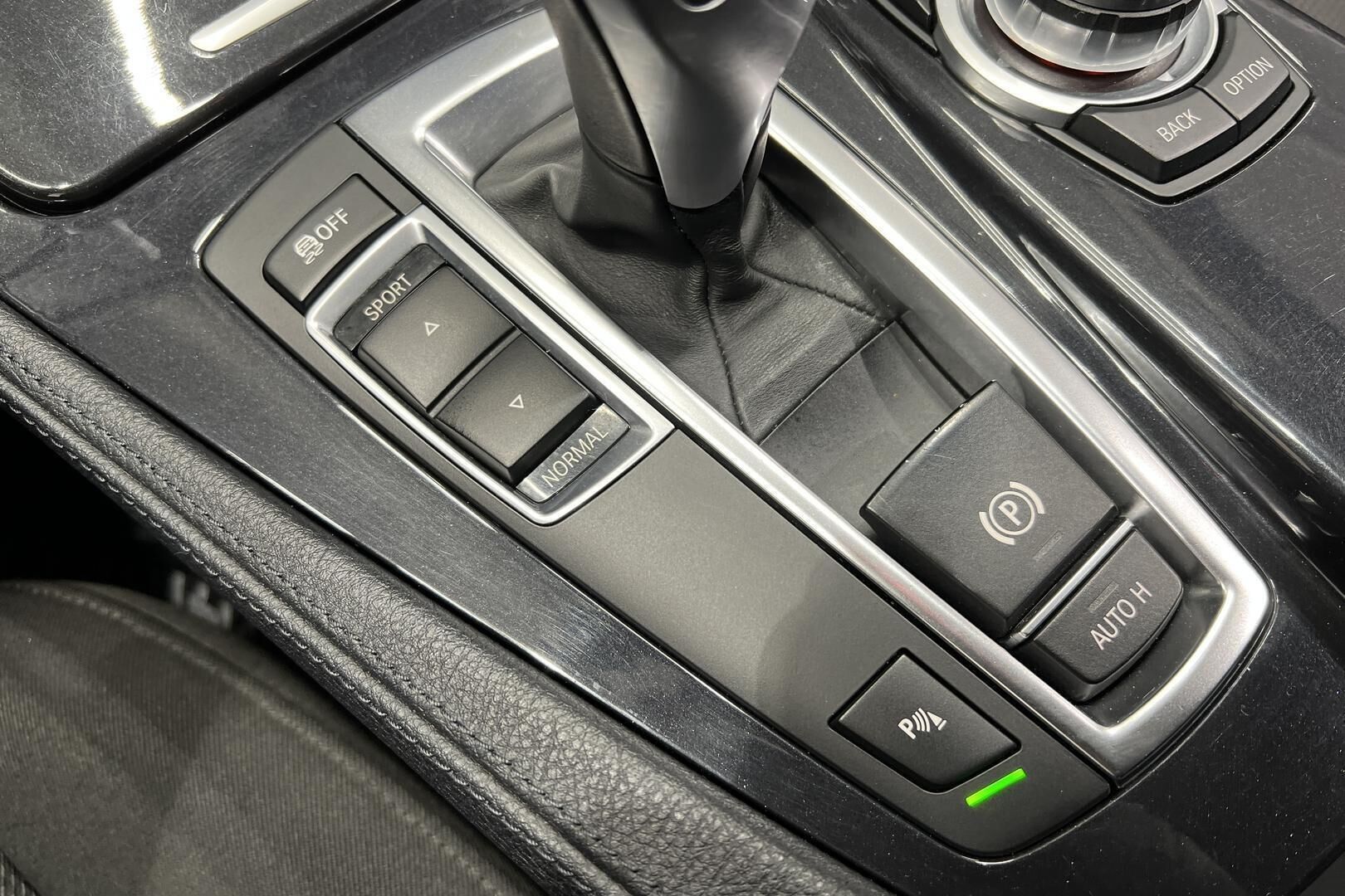 BMW 5-SARJA iso kuva 18