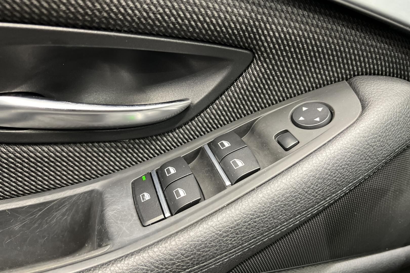 BMW 5-SARJA iso kuva 22